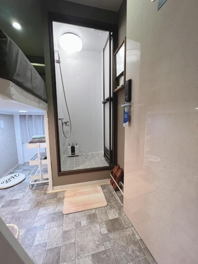 誠家　Makoto Hostel Tokyo Bagian luar foto
